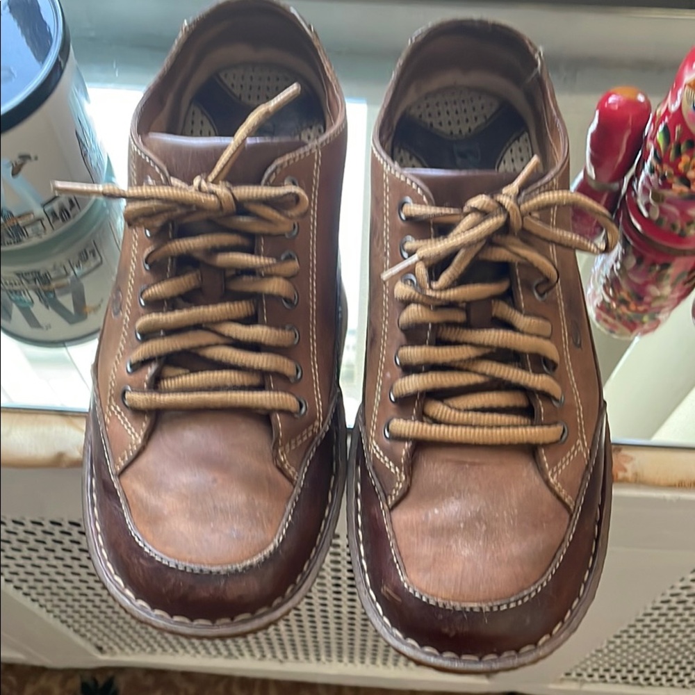 Born Tan and Brown Men's Sneakers